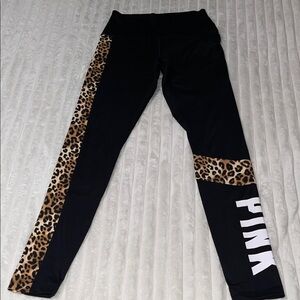 PINK VS Ultimate Legging with Animal Print | Size Small